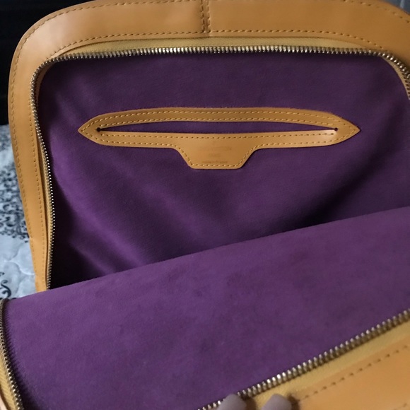 Louis Vuitton purse/ backpack - Picture 5 of 8